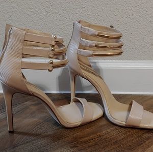 Gianni Bini heels 8.5